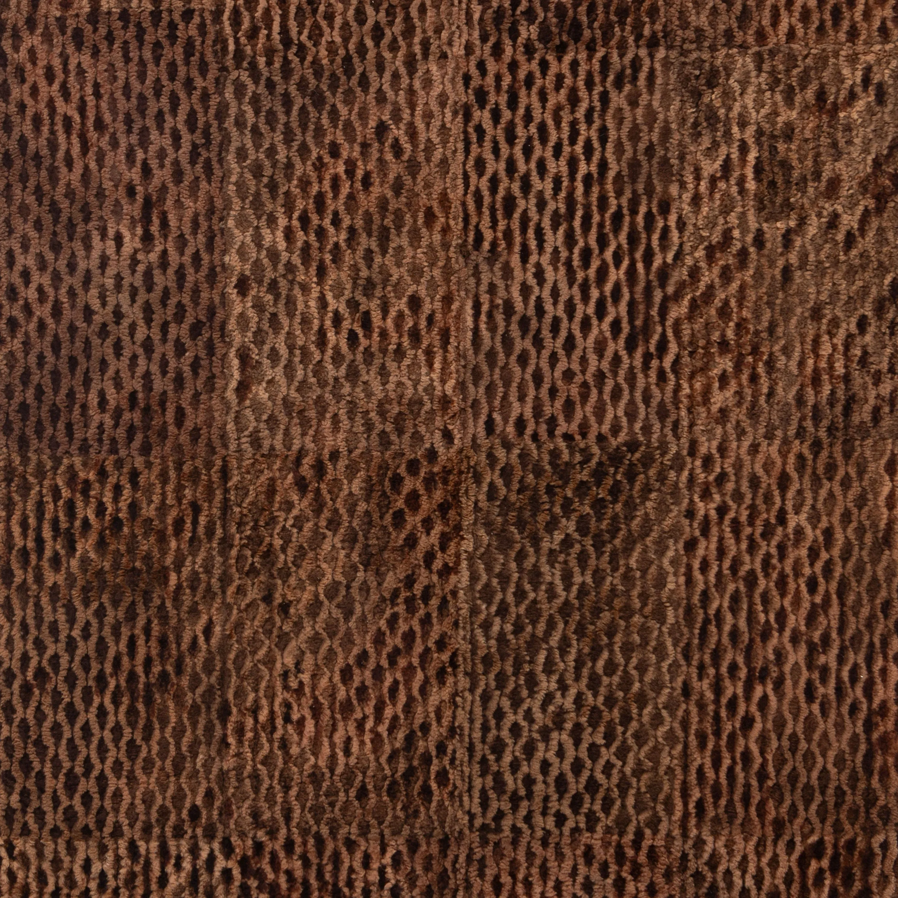 Brown Modern Cowhide Rug - 5' x 8'