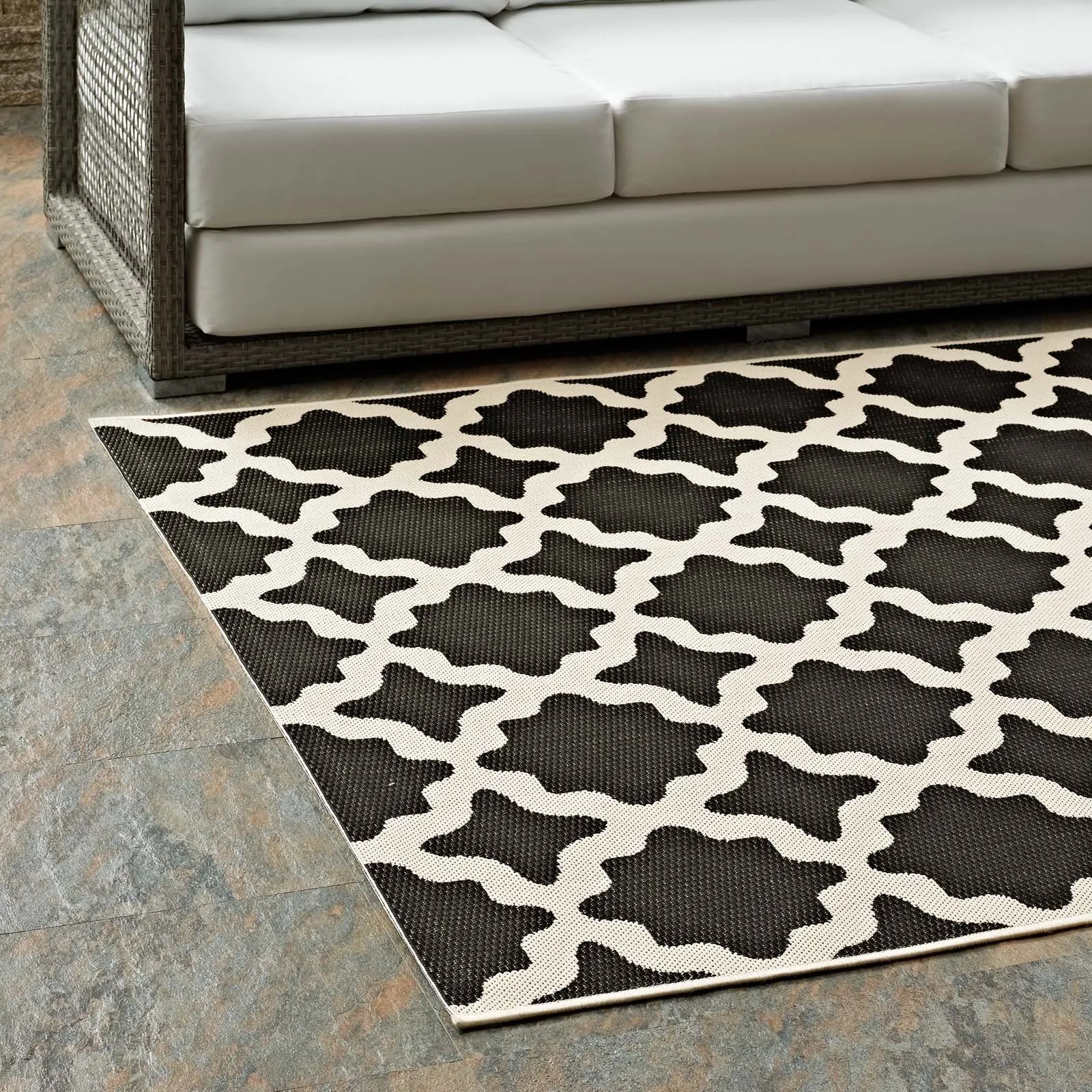 Cerelia Moroccan Trellis Indoor and Outdoor Area Rug