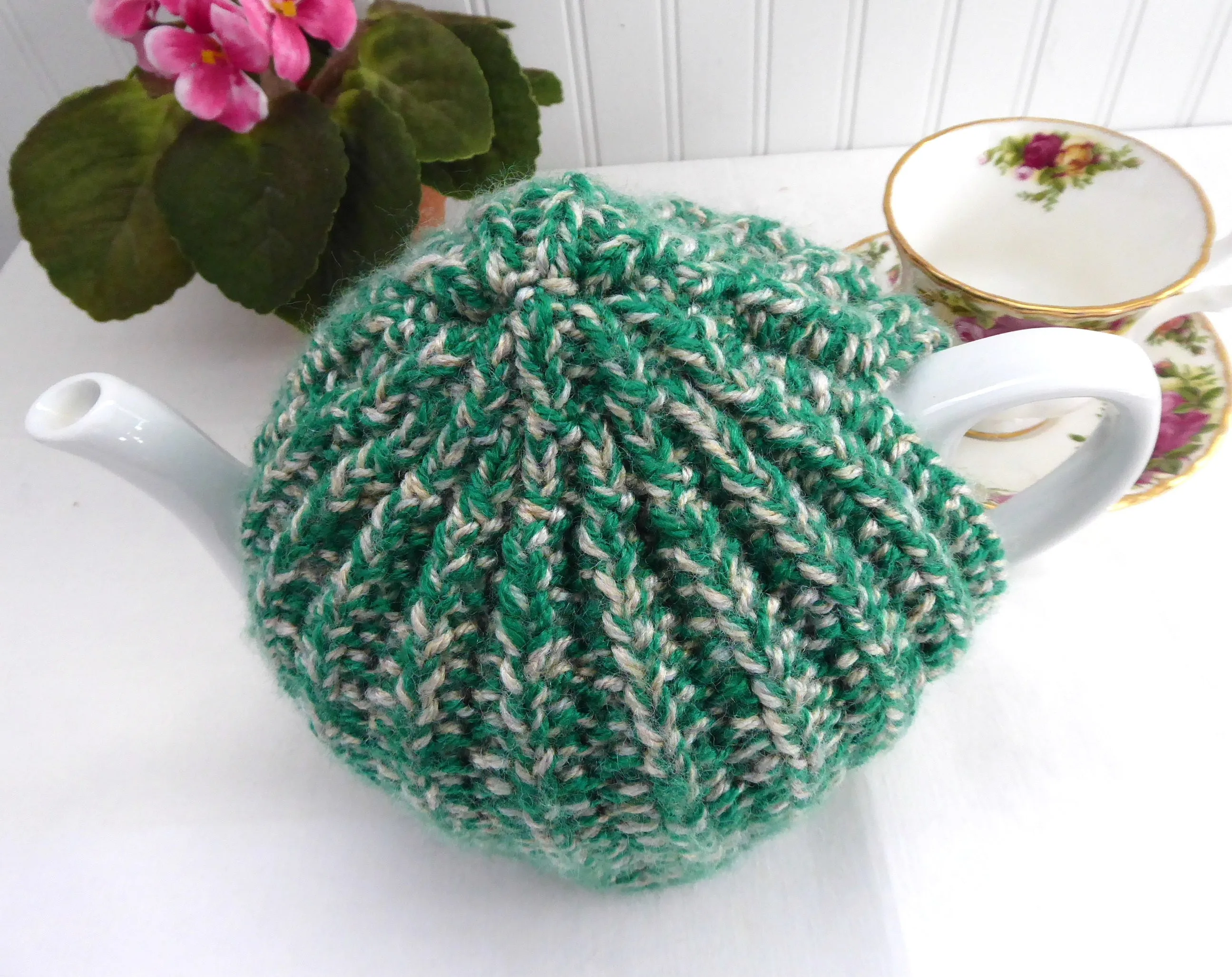 Variegated Medium English Tea Cozy Green Tan Cosy Knitted Stretchy 1970s Tea Cosy