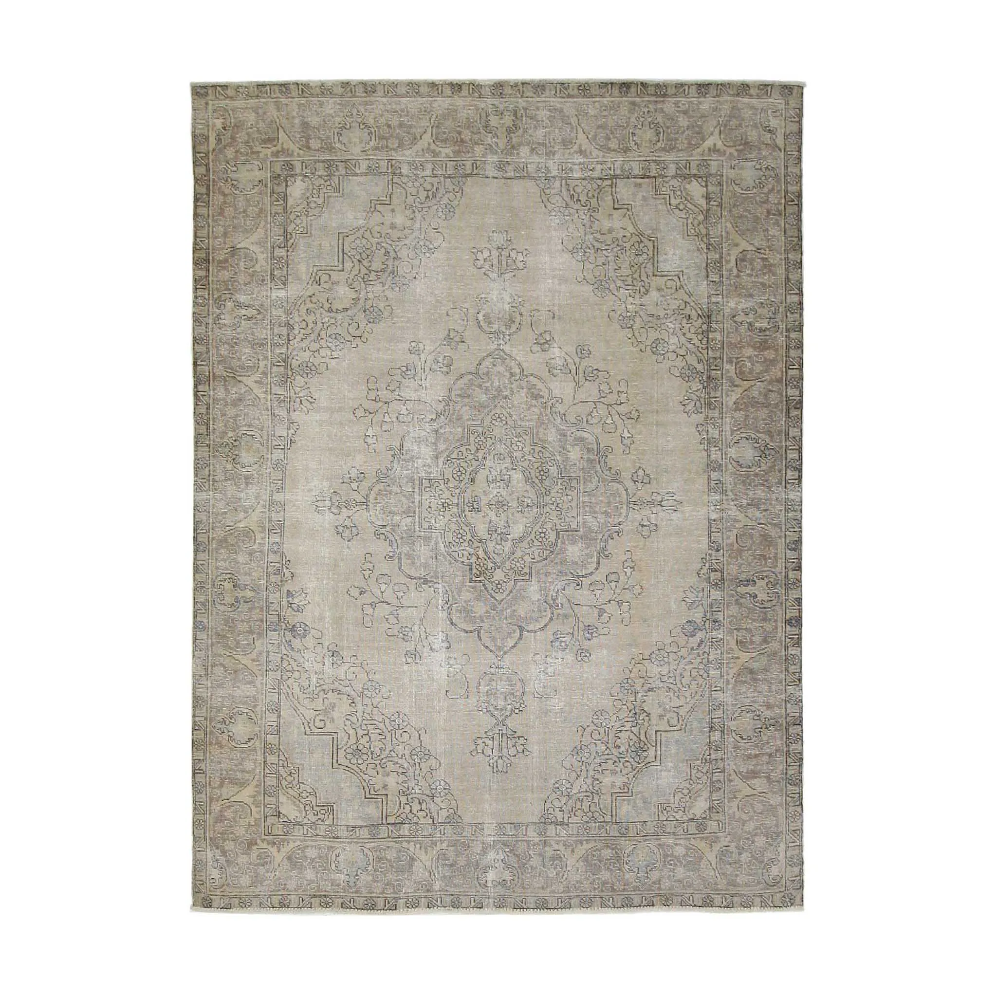 Vintage 7.1' x 10.1' Wool Rug